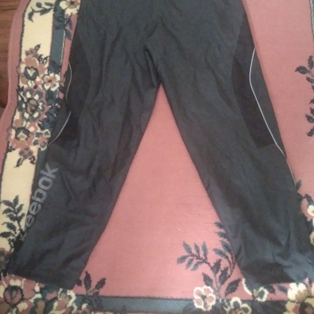 Men's Training Pants - Picture 7 of 10
